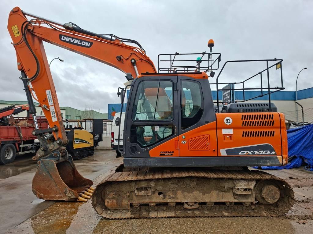 Doosan DX 140 LC-5 Excavadoras de cadenas