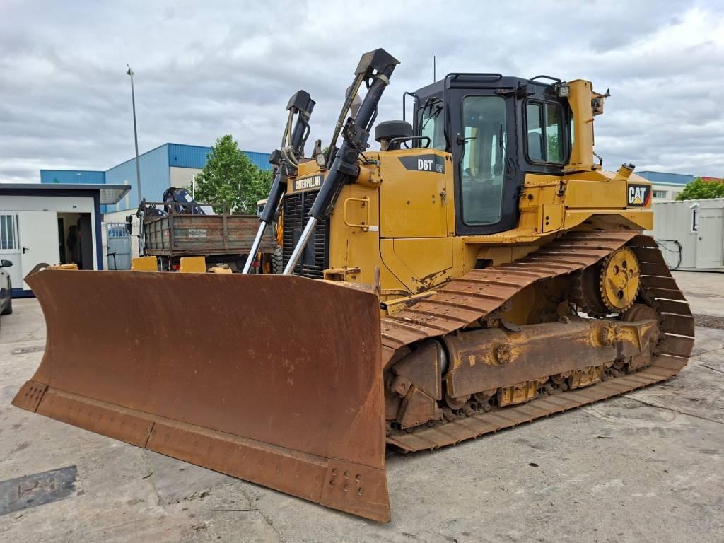 CAT D 6 T LGP Buldozer sobre oruga