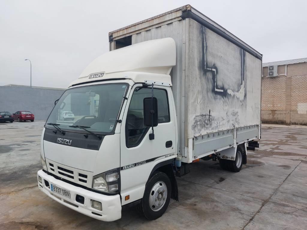 Isuzu NPR 85 Camión con caja abierta